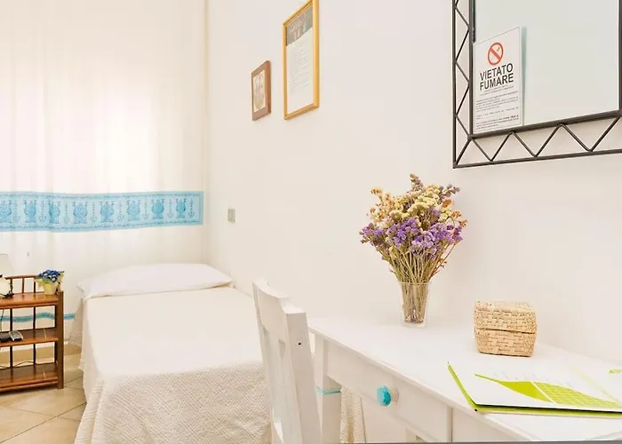 Domo Janas Affittacamere Guesthouse Gasthof 3*